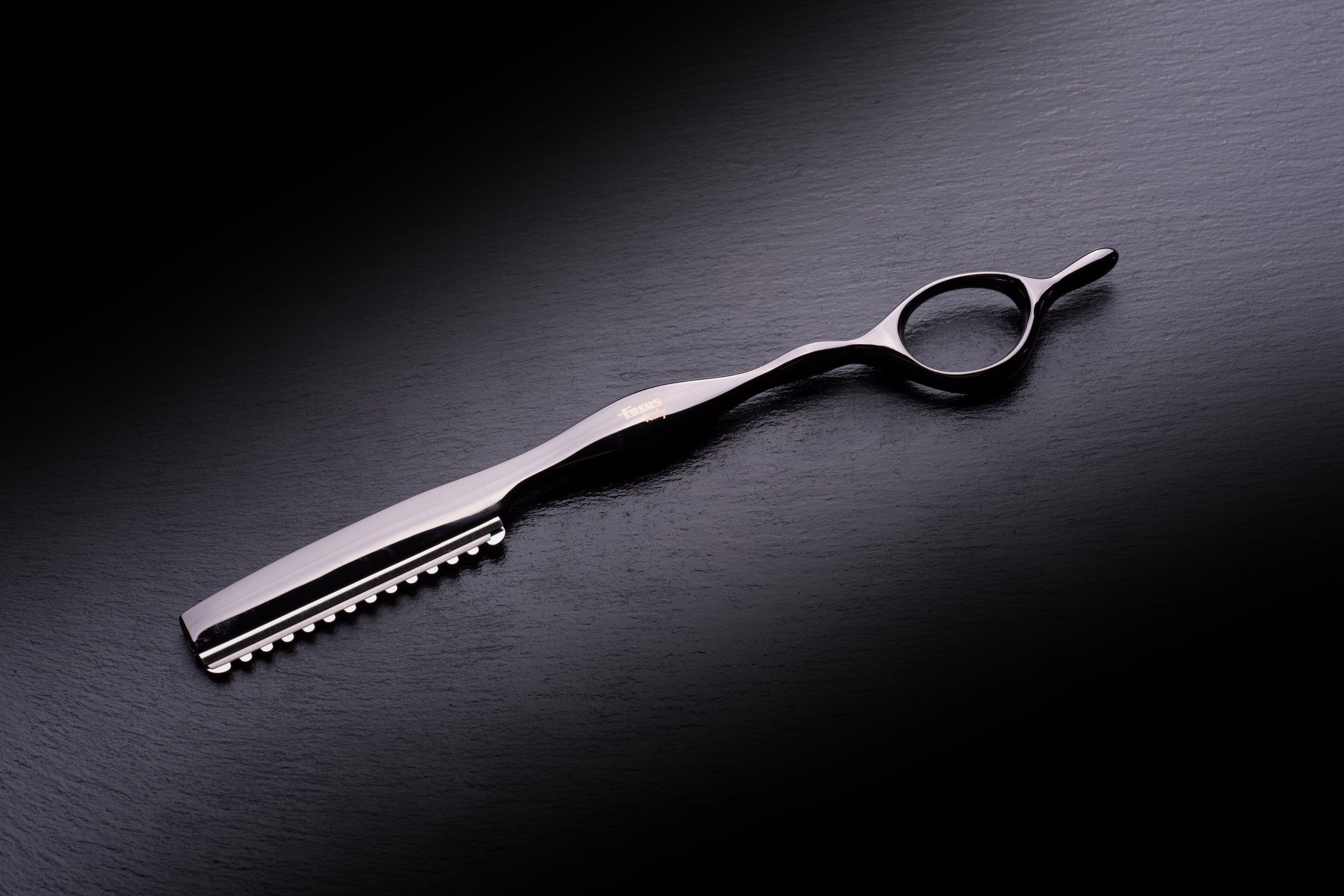 Focus 1915 R14-1 Thinning Razor
